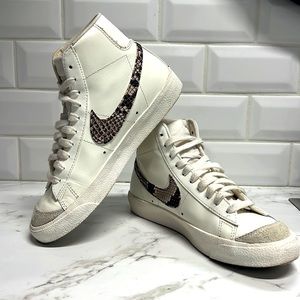 Nike mid blazer ‘77 vintage snakeskin